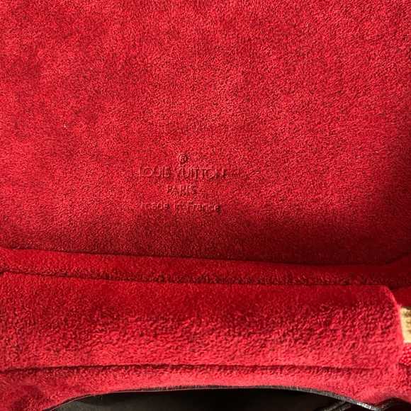 Louis Vuitton Vanity Bag Epi Leather - Picture 11 of 16